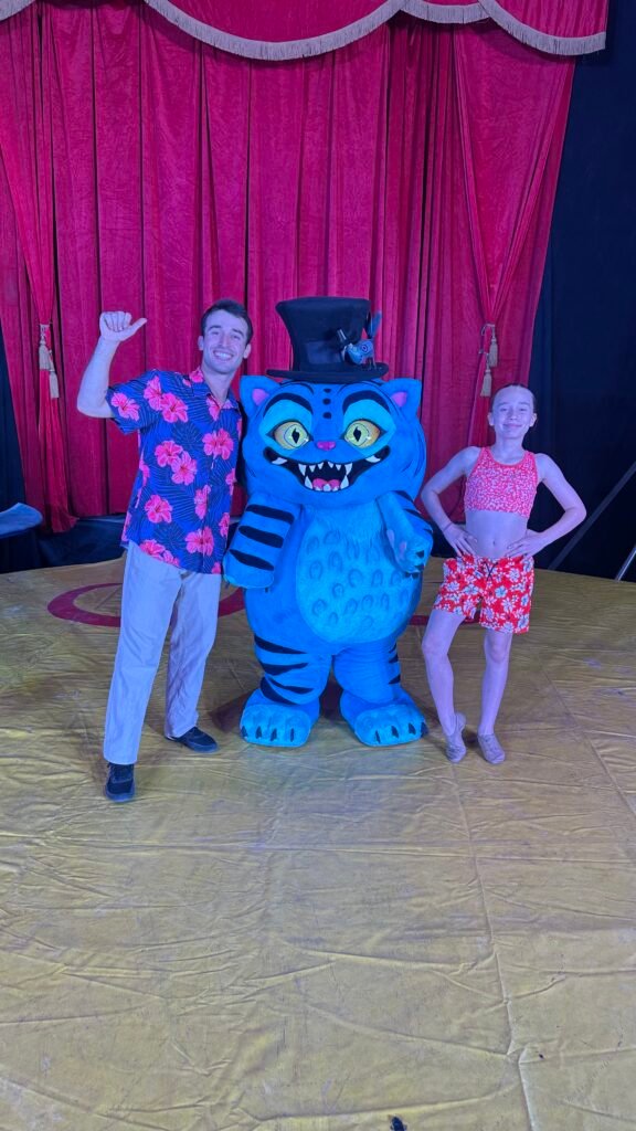 Performers from circus poema